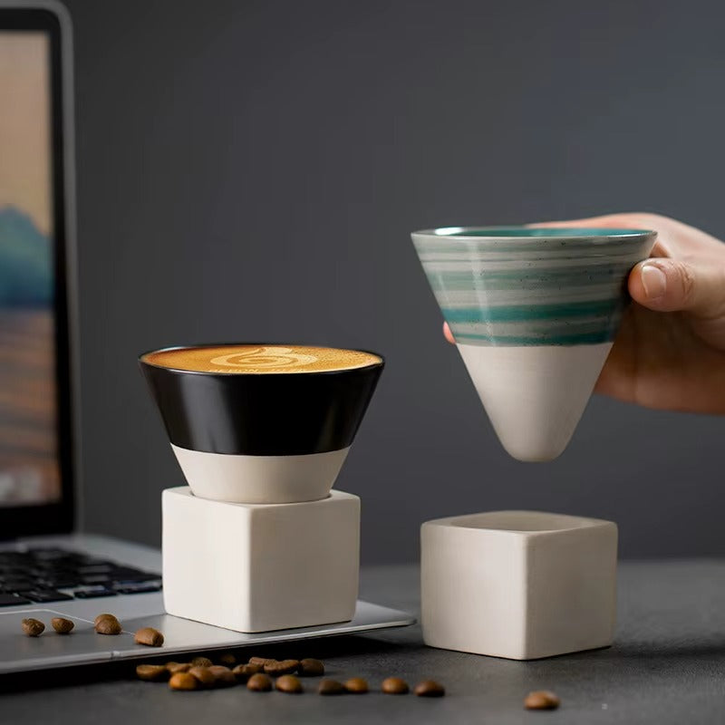Tasse Cappuccino Design en cone